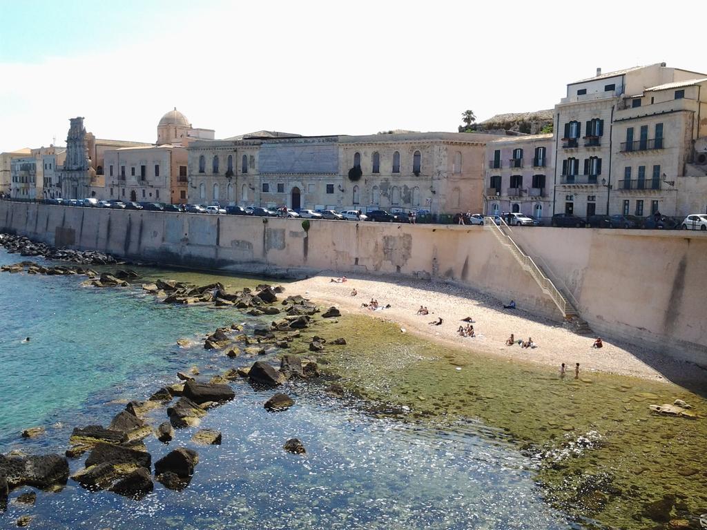 La Casa Di Ilde Al Duomo - Ortigia Holidays Syrakusa Exteriör bild