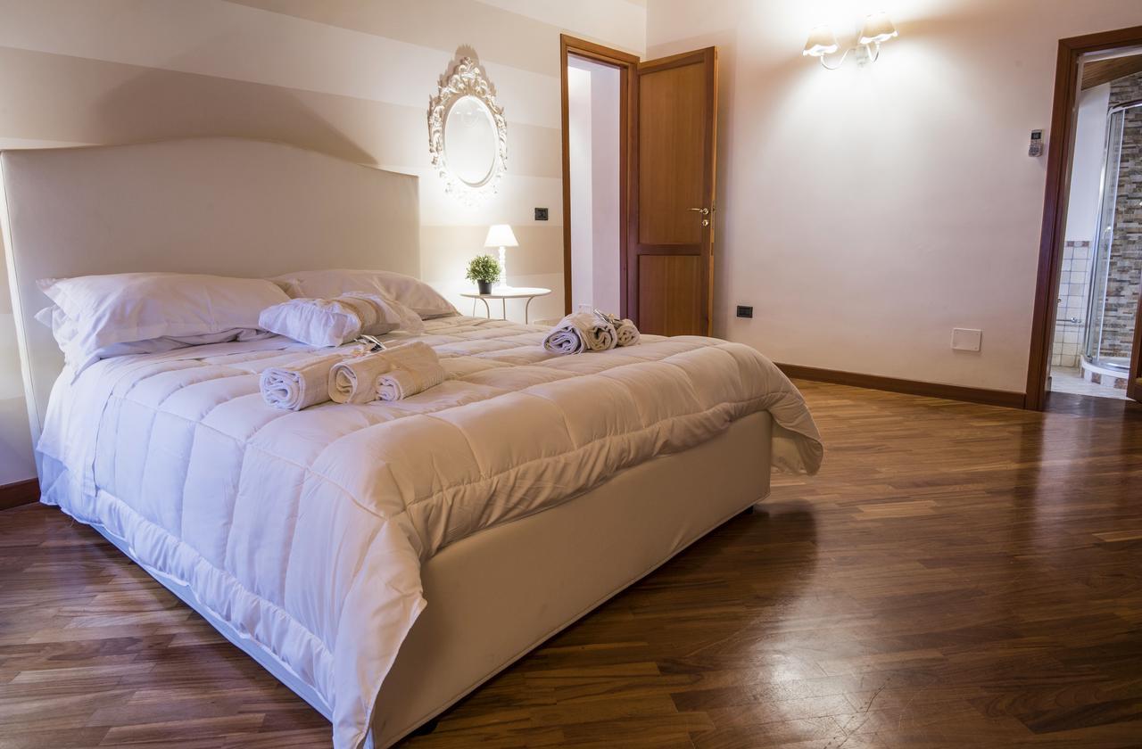La Casa Di Ilde Al Duomo - Ortigia Holidays Syrakusa Exteriör bild