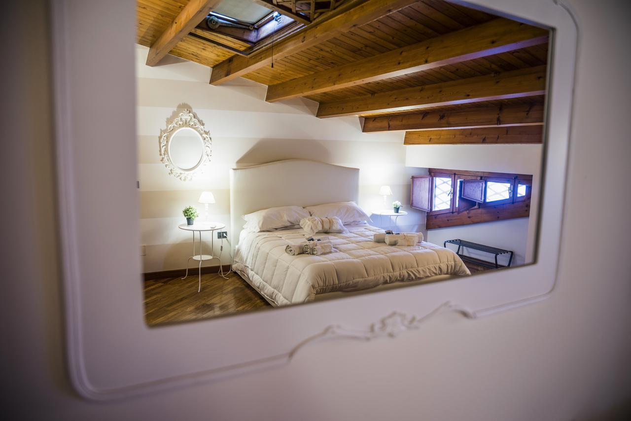 La Casa Di Ilde Al Duomo - Ortigia Holidays Syrakusa Exteriör bild